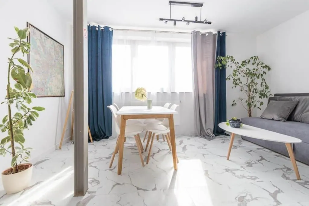 Ewa Apartment Познань 0*,  Польша